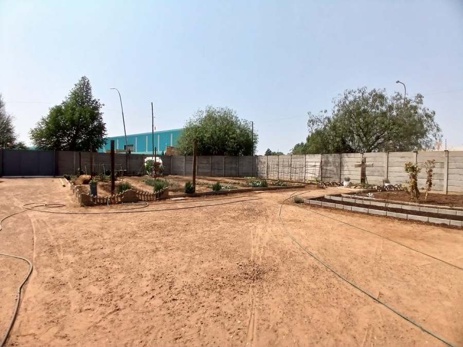 Commercial Property for Sale in Vaalpark Free State